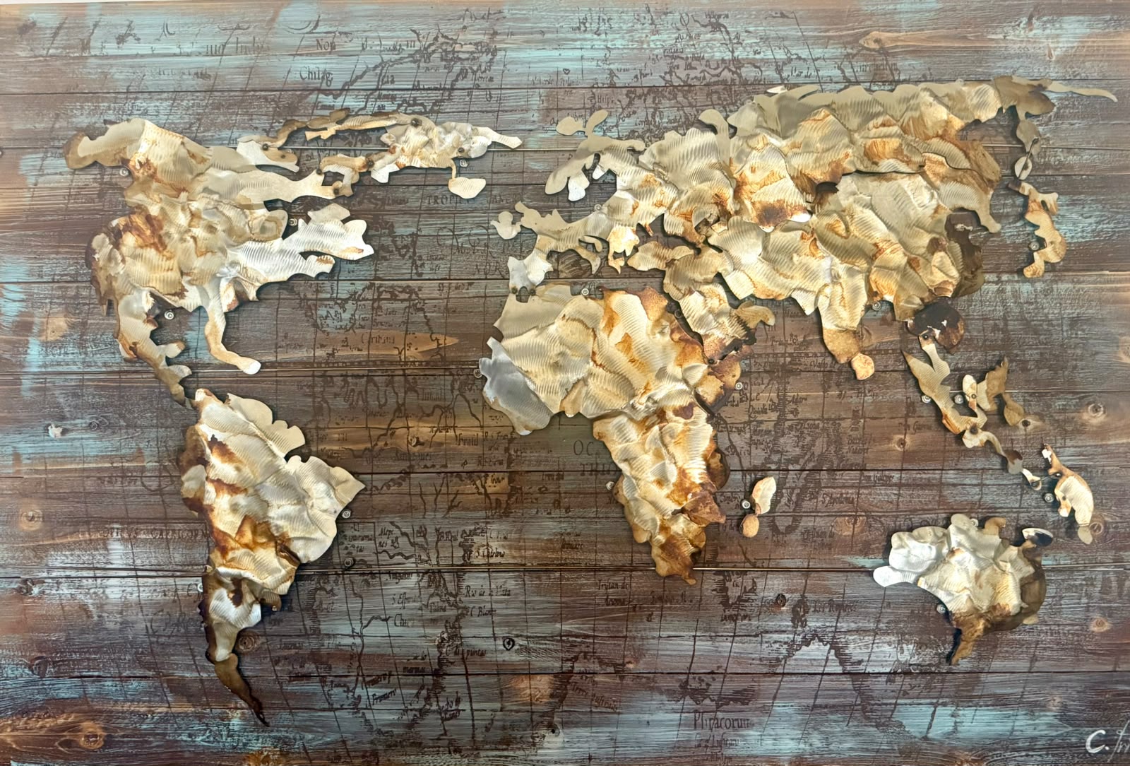 Tableau en relief Carte du monde bois et métal — Culture inspiré de La Réunion | L'ART Réunion